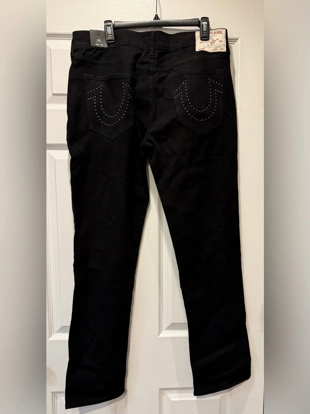 True Religion black rinse Geno SN stud relaxed slim jeans size 36 x 32 NEW